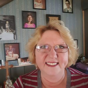 Meet your Posher, Vickie